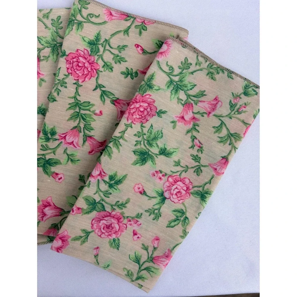 Set of 4 Vintage Floral Cloth Napkins Pink Rose‎ Botanical Cottagecore Beige
